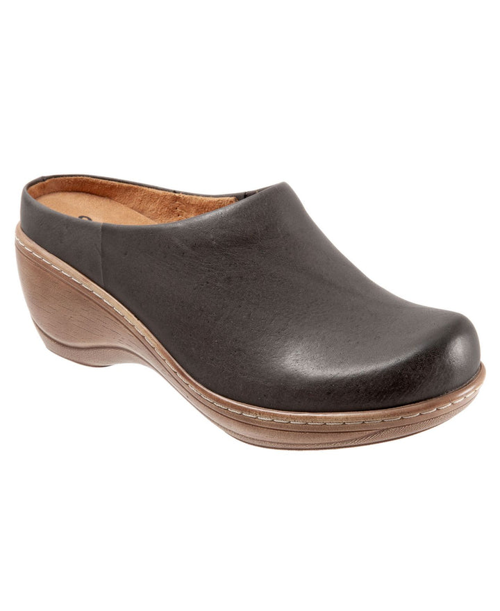 SoftWalk Womens Madison Clog