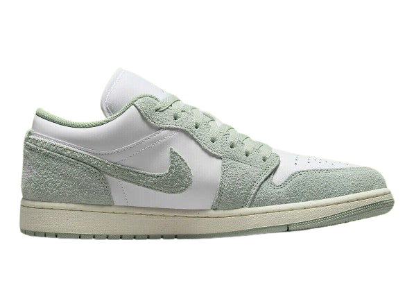 Jordan Mens Air Jordan 1 Low SE Basketball Sneakers